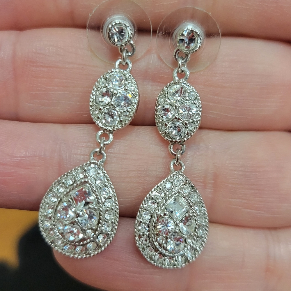 Givenchy earrings - Picture 3 of 6